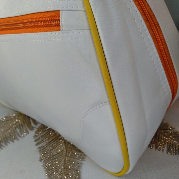 Funky colored large cosmetic bag - Picture 3 of 8